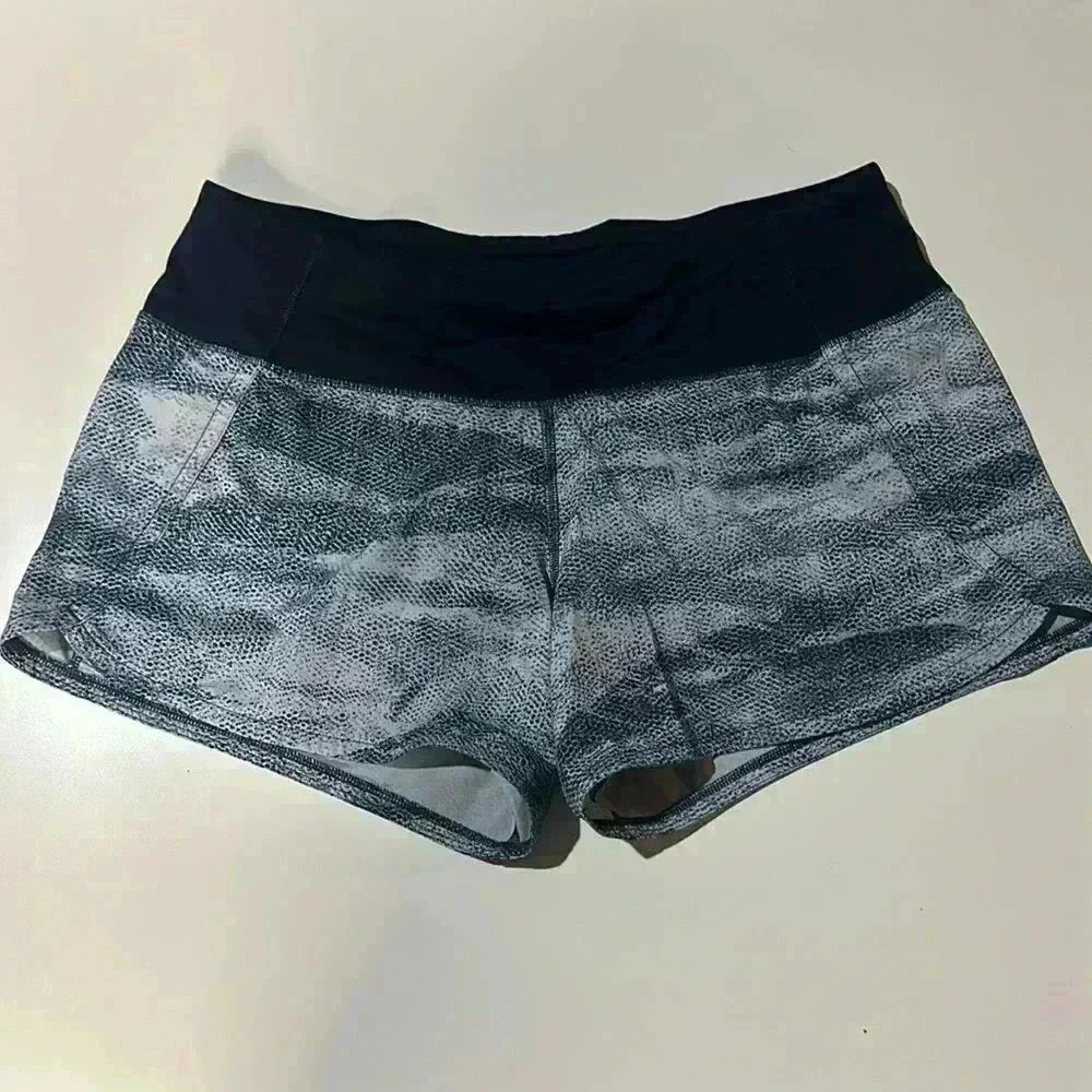 EUC Lululemon Run Times Short II *4" Mesh Scape Multi / True Navy Size 6